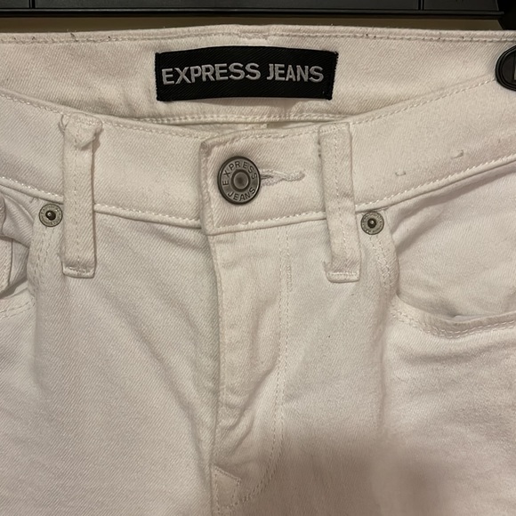 White Express jeans, size 4R. Legging mid rise. Open to any offer! - Picture 3 of 7